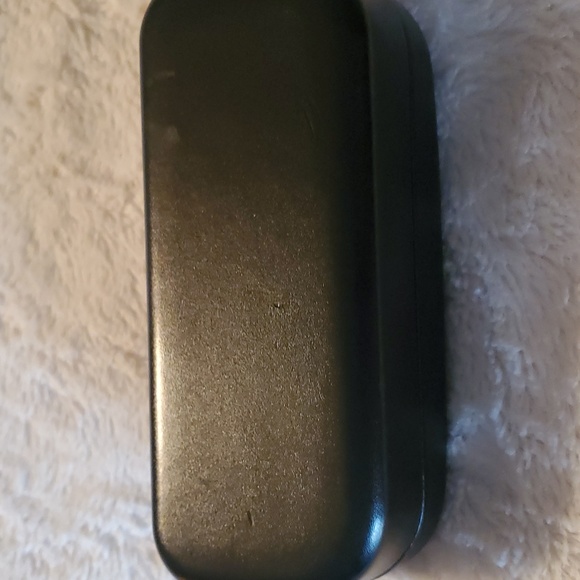 Black Coach sunglasses with original Coach case - Picture 5 of 5